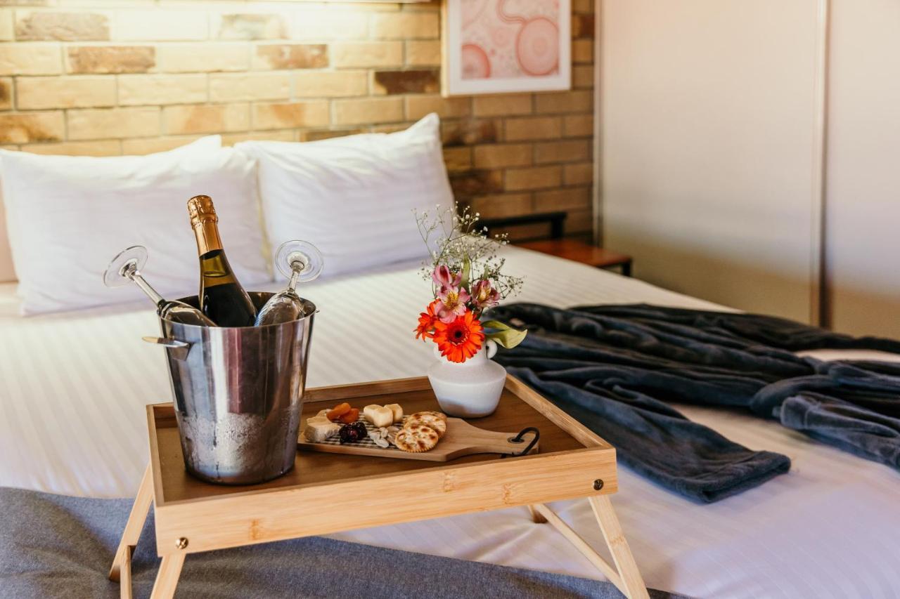 Abacus Motel Mount Isa Kültér fotó
