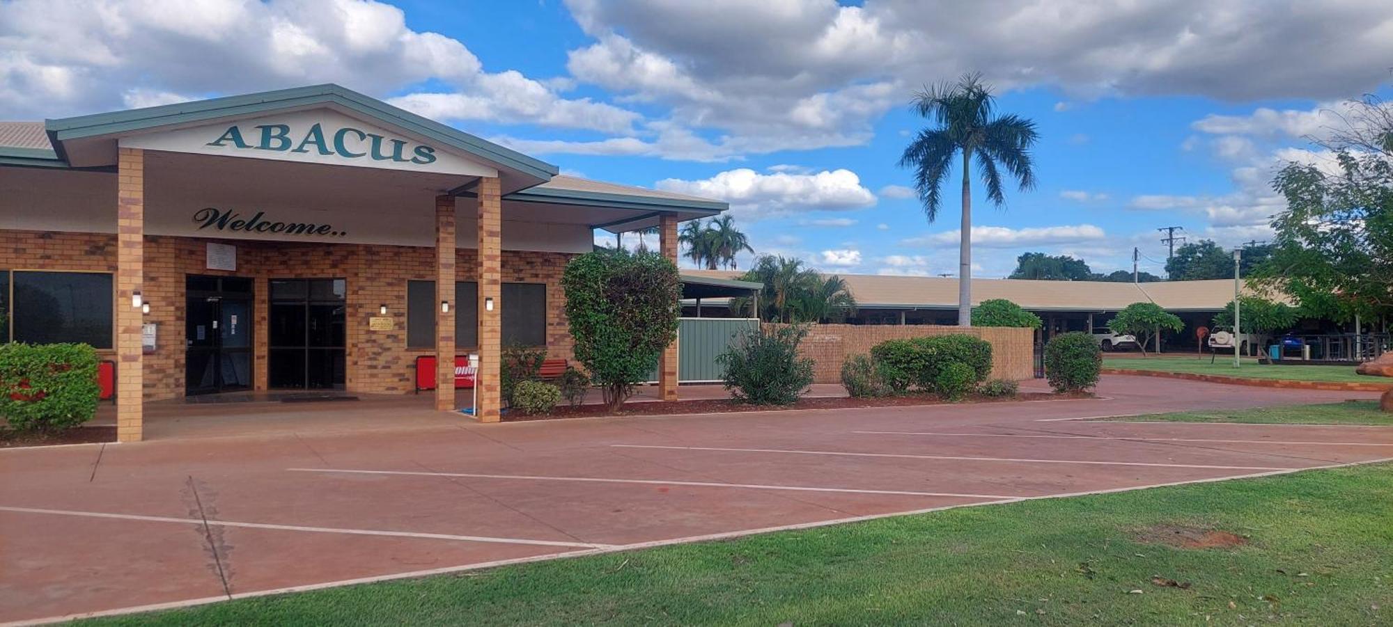 Abacus Motel Mount Isa Kültér fotó